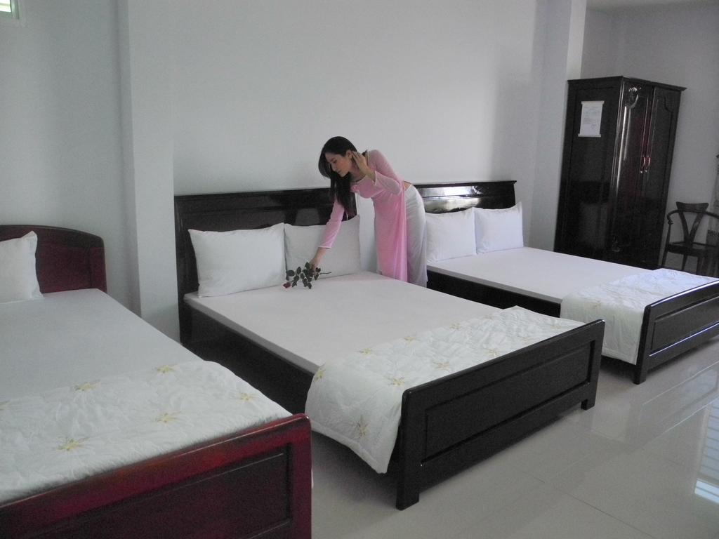 Nam Hong Hotel Nha Trang Værelse billede