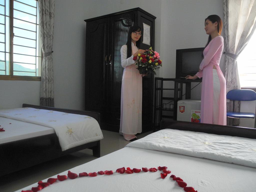 Nam Hong Hotel Nha Trang Værelse billede